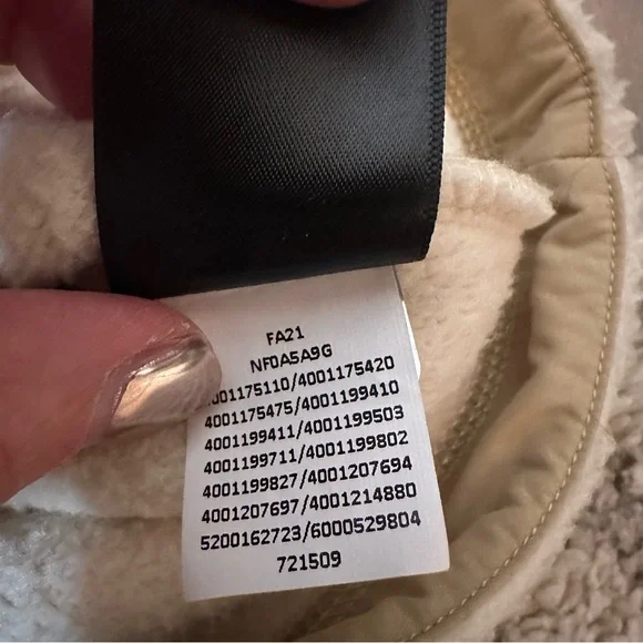 The North Face Women's Cragmont Fleece Coat - Picture 9 of 12